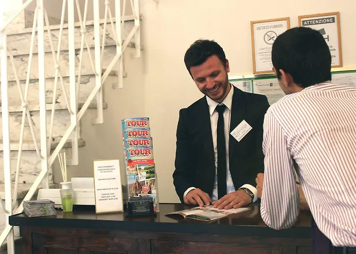 Esperanza Отель