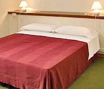 Esperanza Hotel 2*